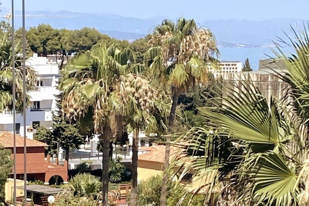 Апартаменты La Ventana De Puerto Marina Бенальмадена Экстерьер фото