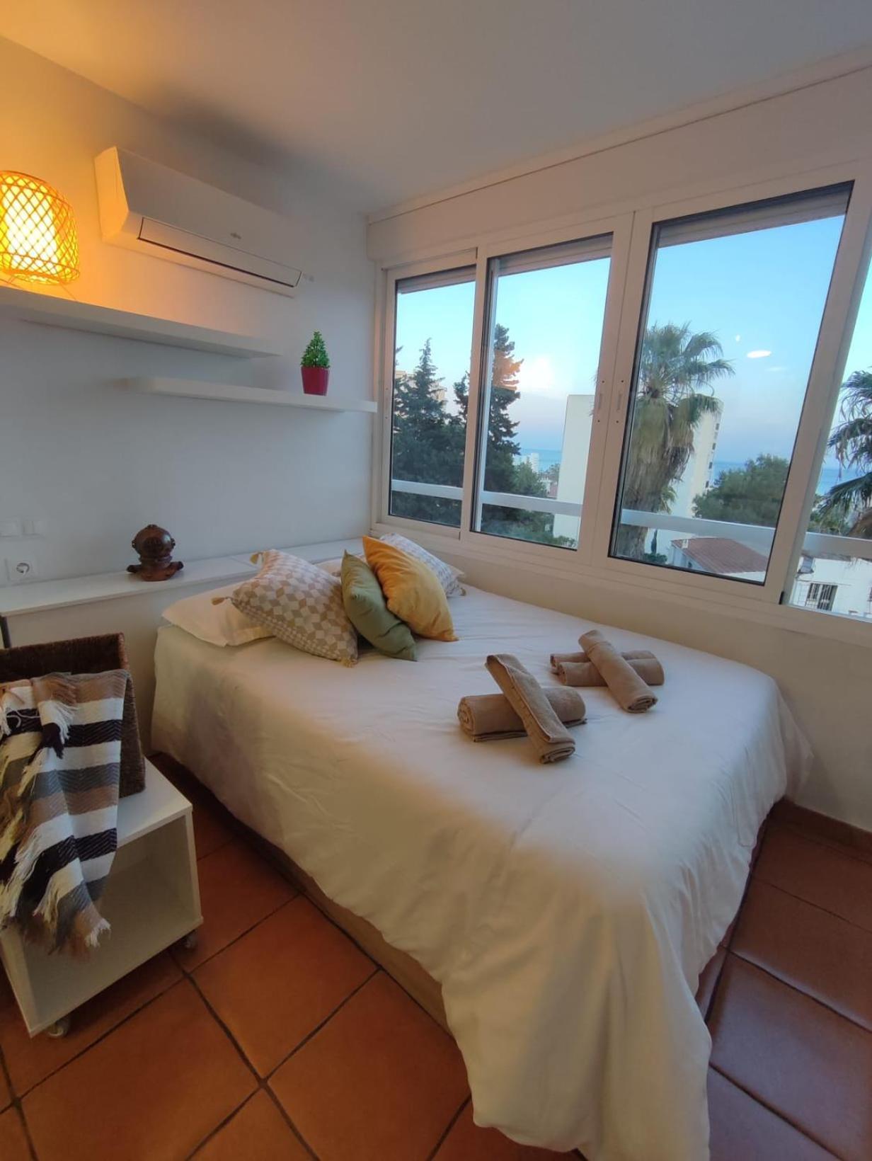 Апартаменты La Ventana De Puerto Marina Бенальмадена Экстерьер фото